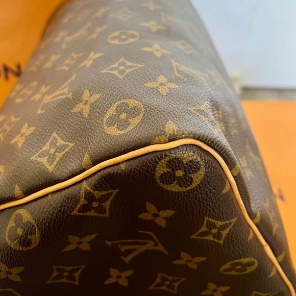 Louis Vuitton Monogram Canvas Speedy 35 - Picture 9 of 9